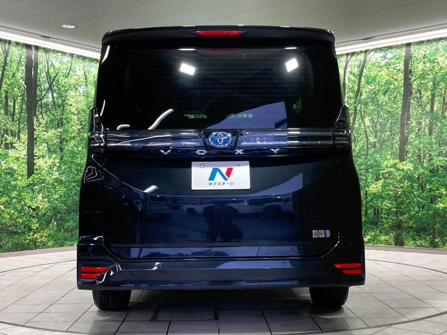 TOYOTA VOXY HYBRID 2023 Image 31