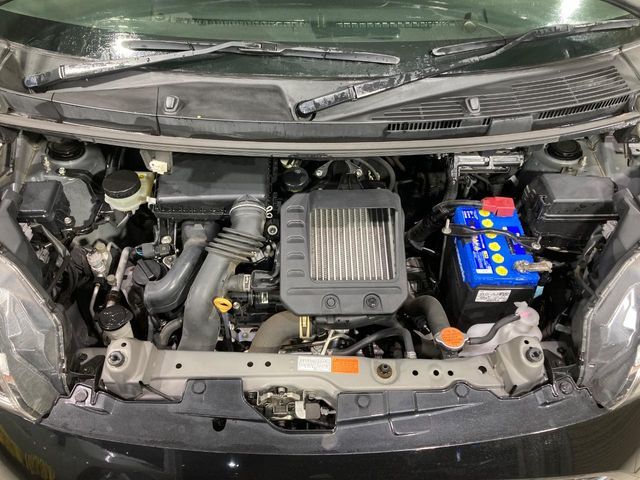 TOYOTA TANK 2018 Image 31