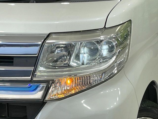 DAIHATSU TANTO CUSTOM 2015 Image 31