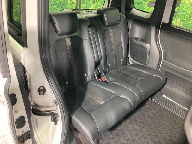 HONDA N BOX CUSTOM 2019 Image 31