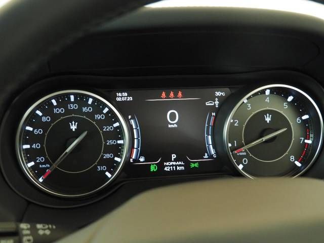 MASERATI LEVANTE 2022 Image 31