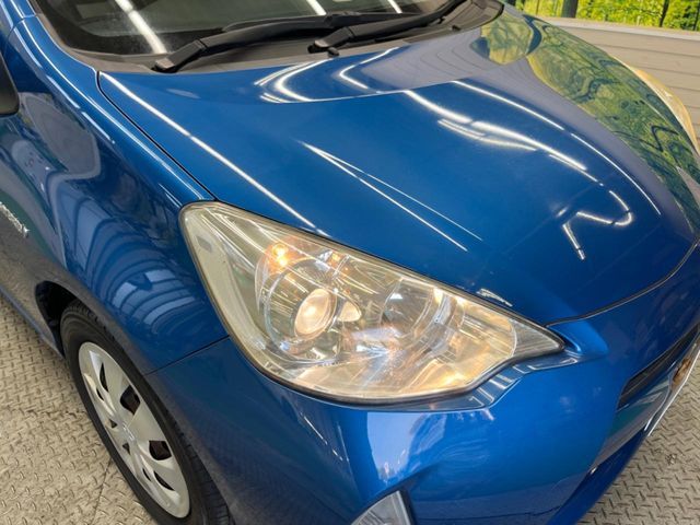 TOYOTA AQUA 2012 Image 31