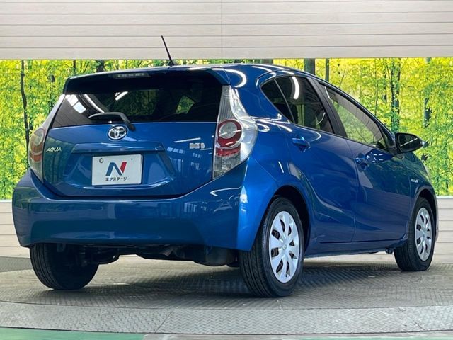 TOYOTA AQUA 2012 Image 31