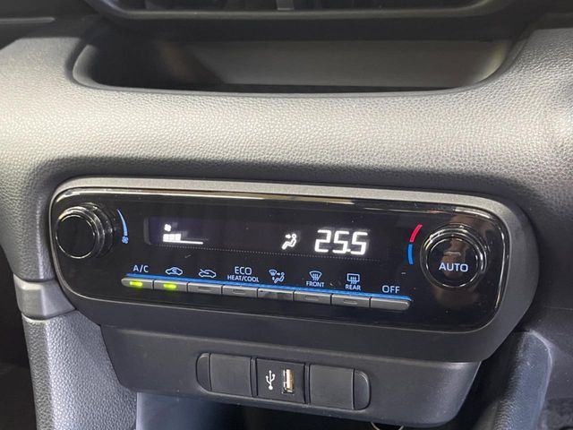 TOYOTA YARIS HYBRID 2023 Image 31