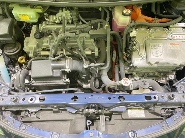 TOYOTA AQUA 2017 Image 31