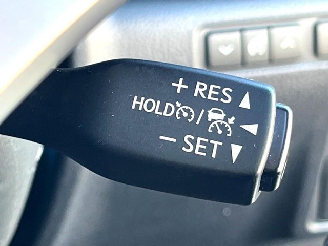 TOYOTA LEXUS IS300 2018 Image 31