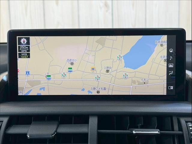 TOYOTA LEXUS NX300H 2019 Image 31