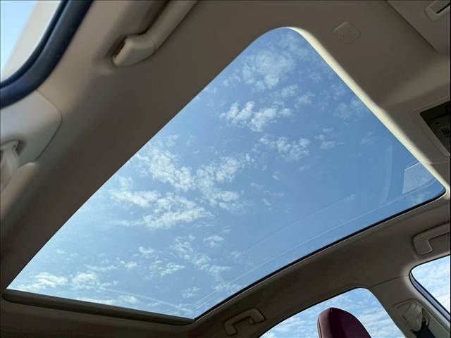 TOYOTA LEXUS NX300H 2019 Image 31