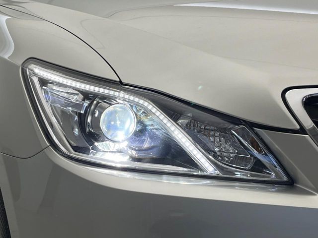 TOYOTA CROWN SEDAN HYBRID 2013 Image 31