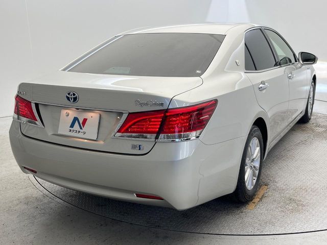 TOYOTA CROWN SEDAN HYBRID 2013 Image 31