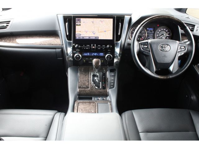 TOYOTA VELLFIRE 2021 Image 31