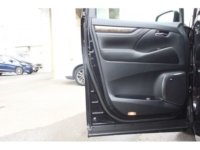 TOYOTA VELLFIRE 2021 Image 31