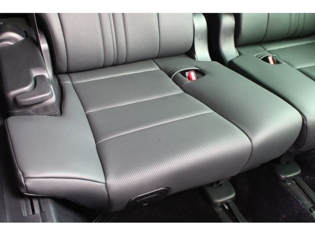 TOYOTA VELLFIRE 2021 Image 31