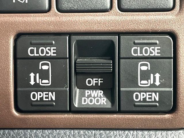 TOYOTA ESQUIRE 2017 Image 31