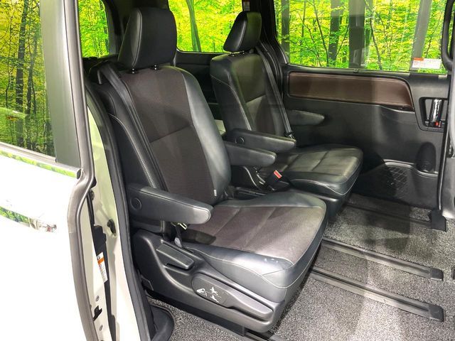 TOYOTA ESQUIRE 2017 Image 31