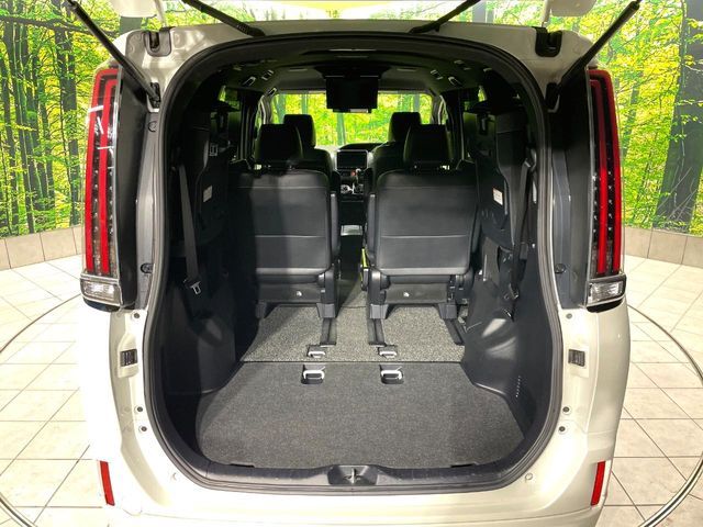 TOYOTA ESQUIRE 2017 Image 31