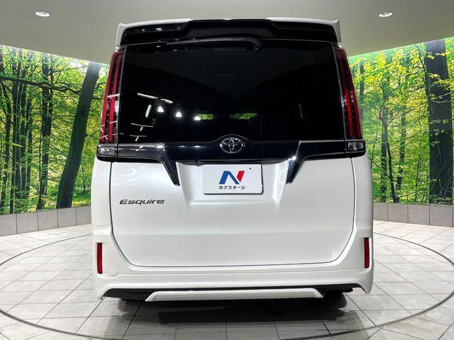 TOYOTA ESQUIRE 2017 Image 31