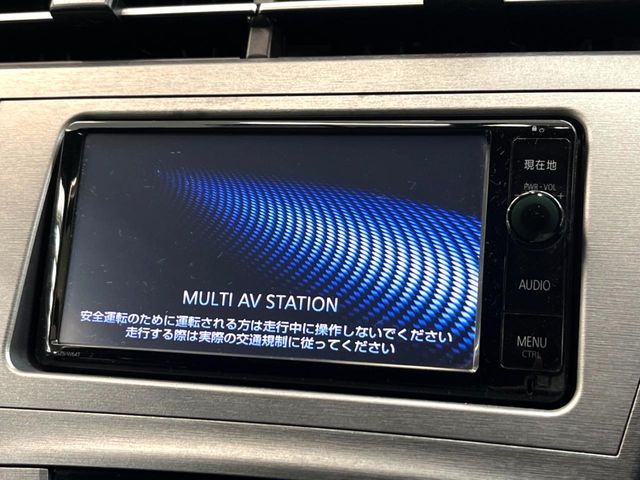 TOYOTA PRIUS 2015 Image 31