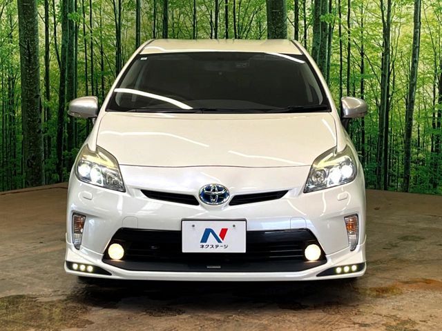 TOYOTA PRIUS 2015 Image 31