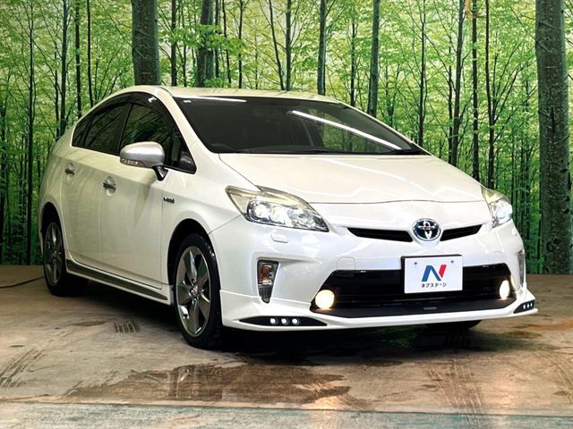 TOYOTA PRIUS 2015 Image 31