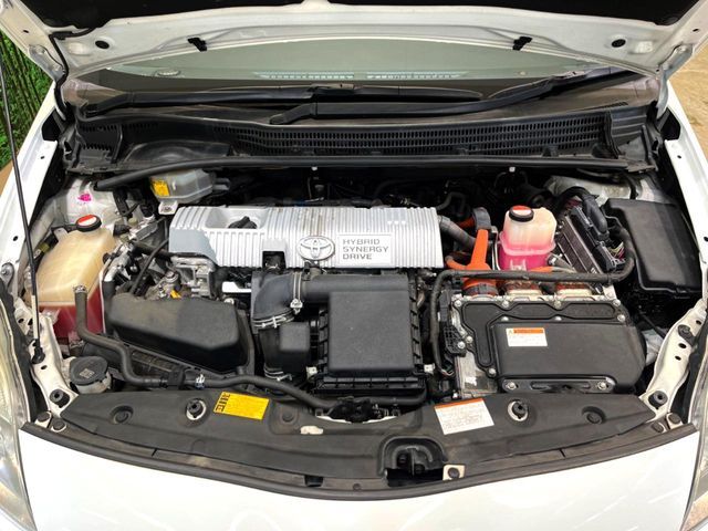 TOYOTA PRIUS 2015 Image 31