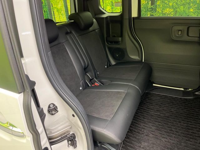 HONDA N BOX CUSTOM 2023 Image 31