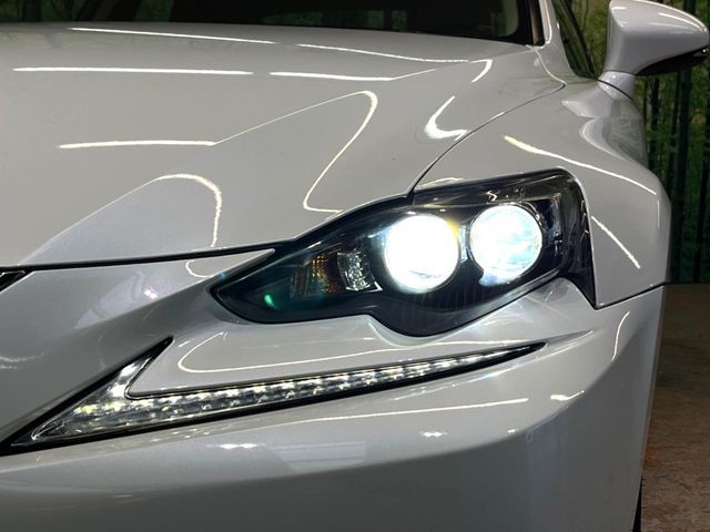 TOYOTA LEXUS IS300H 2013 Image 31