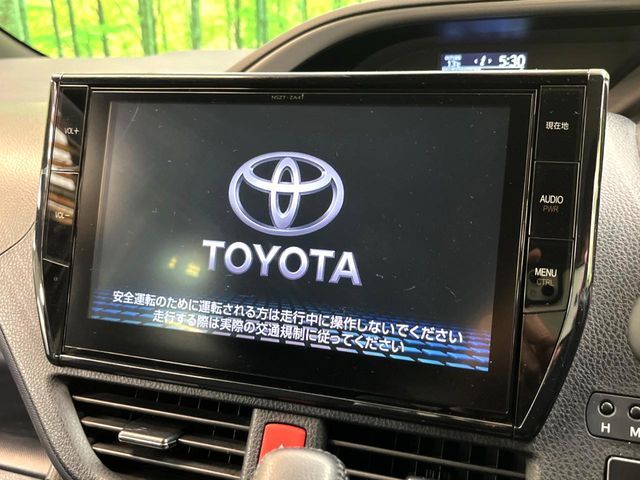 TOYOTA VOXY 2016 Image 31