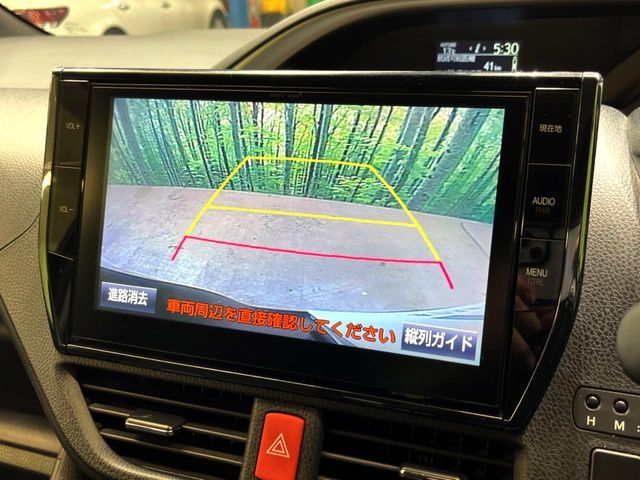 TOYOTA VOXY 2016 Image 31