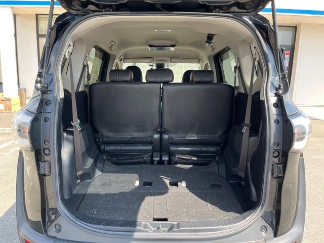 TOYOTA SIENTA HYBRID 2015 Image 31