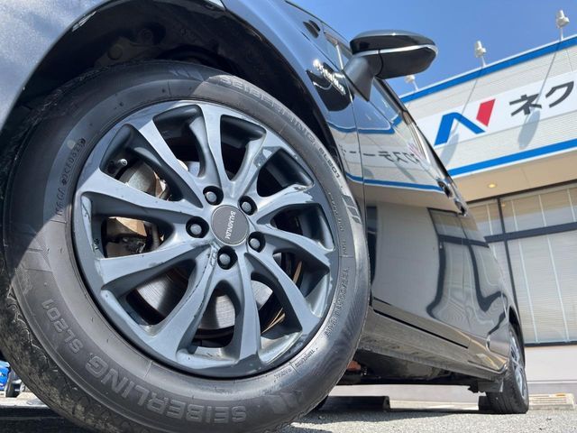 TOYOTA SIENTA HYBRID 2015 Image 31