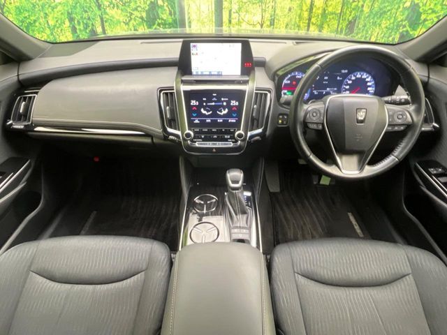 TOYOTA CROWN SEDAN HYBRID 2018 Image 31