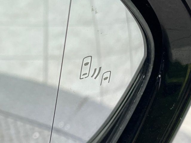 TOYOTA CROWN SEDAN HYBRID 2018 Image 31