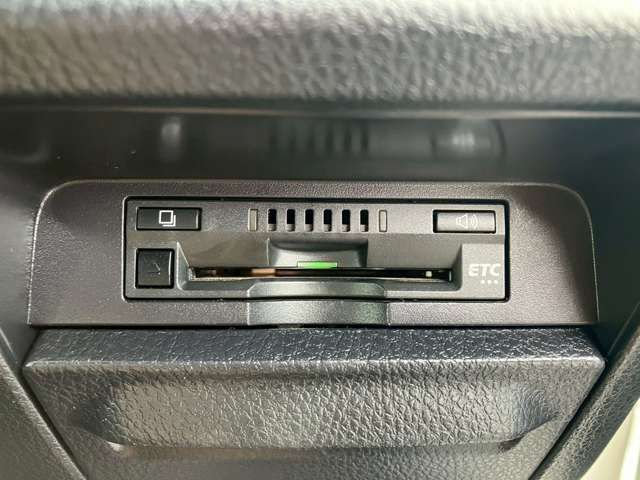 TOYOTA VOXY 2016 Image 31