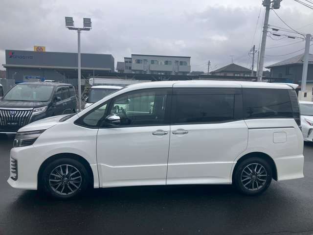 TOYOTA VOXY 2016 Image 31