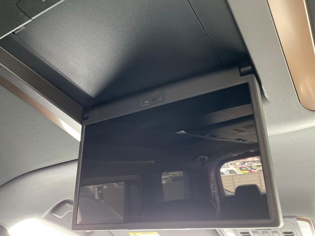 TOYOTA ALPHARD HYBRID 2024 Image 31