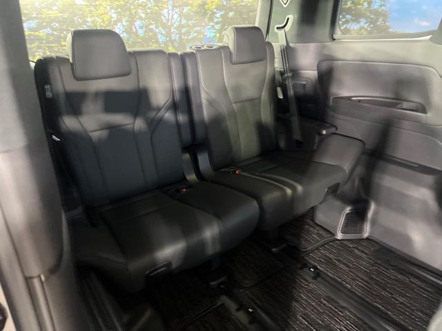 TOYOTA ALPHARD HYBRID 2024 Image 31