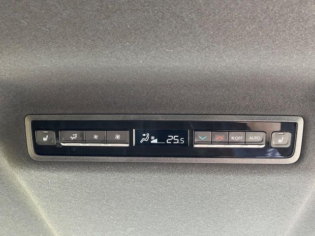 TOYOTA VOXY HYBRID 2023 Image 31