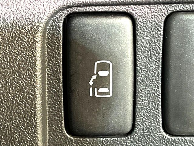 DAIHATSU TANTO CUSTOM 4WD 2011 Image 31