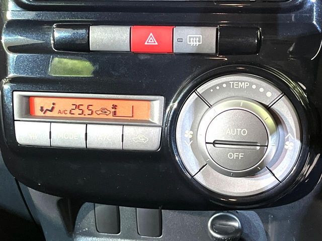 DAIHATSU TANTO CUSTOM 4WD 2011 Image 31