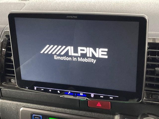 TOYOTA HIACE VAN 2WD 2022 Image 31