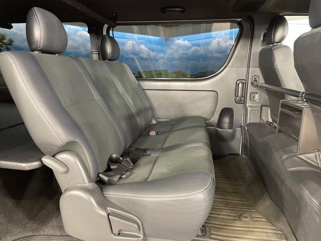 TOYOTA HIACE VAN 2WD 2022 Image 31