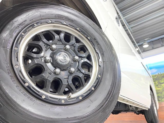 TOYOTA HIACE VAN 2WD 2022 Image 31