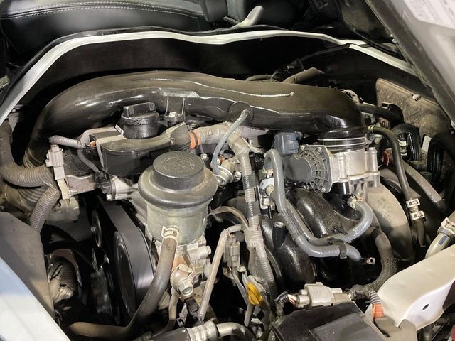 TOYOTA HIACE VAN 2WD 2022 Image 31