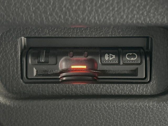 NISSAN X-TRAIL 4WD 2012 Image 31