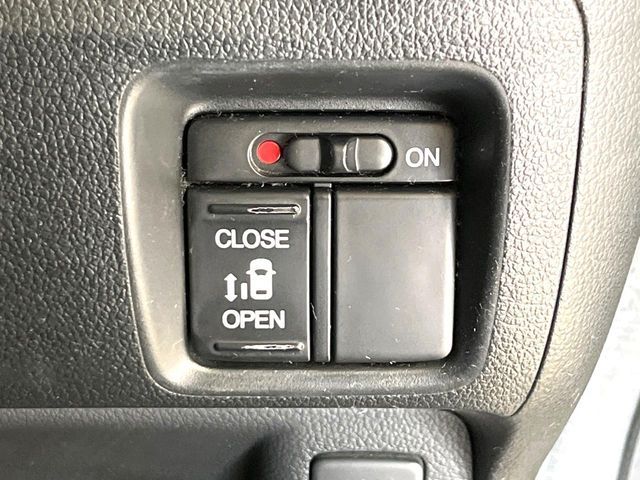 HONDA N BOX CUSTOM 2012 Image 31