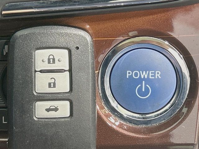 TOYOTA CROWN SEDAN HYBRID 2015 Image 31