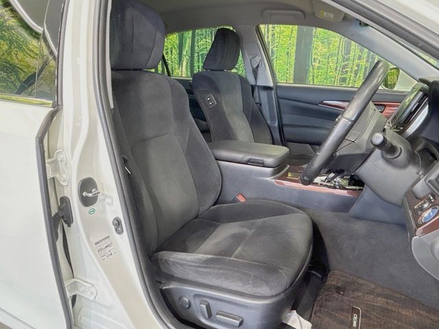 TOYOTA CROWN SEDAN HYBRID 2015 Image 31