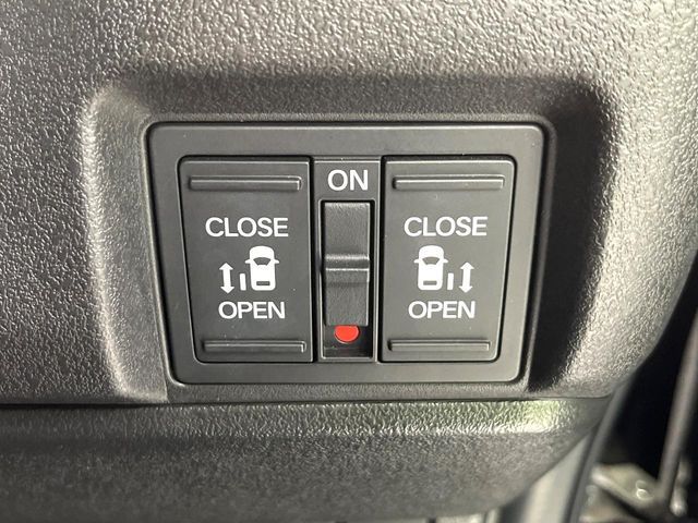 HONDA N BOX CUSTOM 2024 Image 31