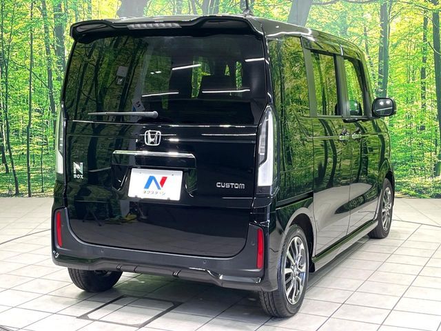 HONDA N BOX CUSTOM 2024 Image 31